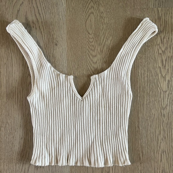 COPY - ARE YOU AM I Kofi tank in white - Picture 2 of 5